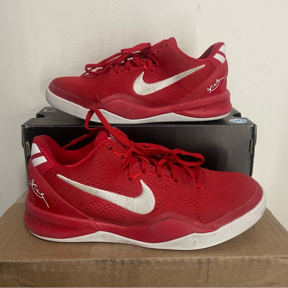Nike Kobe 8 University Red Size 6Y